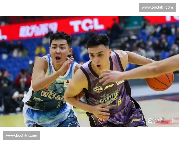 CBA联赛激战正酣多队争夺季后赛席位球星表现持续引发热议